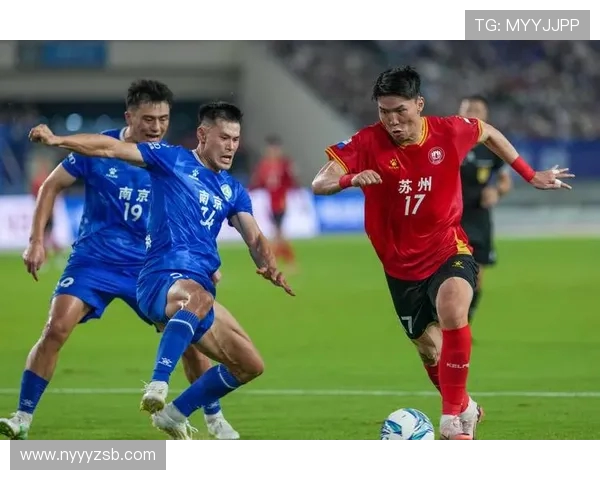 南京足球队技术争议引发热议球迷与专家各执己见探讨战术选择